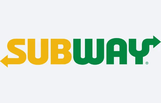 Subway-Logo mit gelben und grünen Pfeilen
