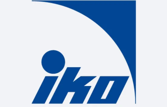IKO-Logo in Blau mit stilisiertem Buchstabendesign und kreisförmigem Element
