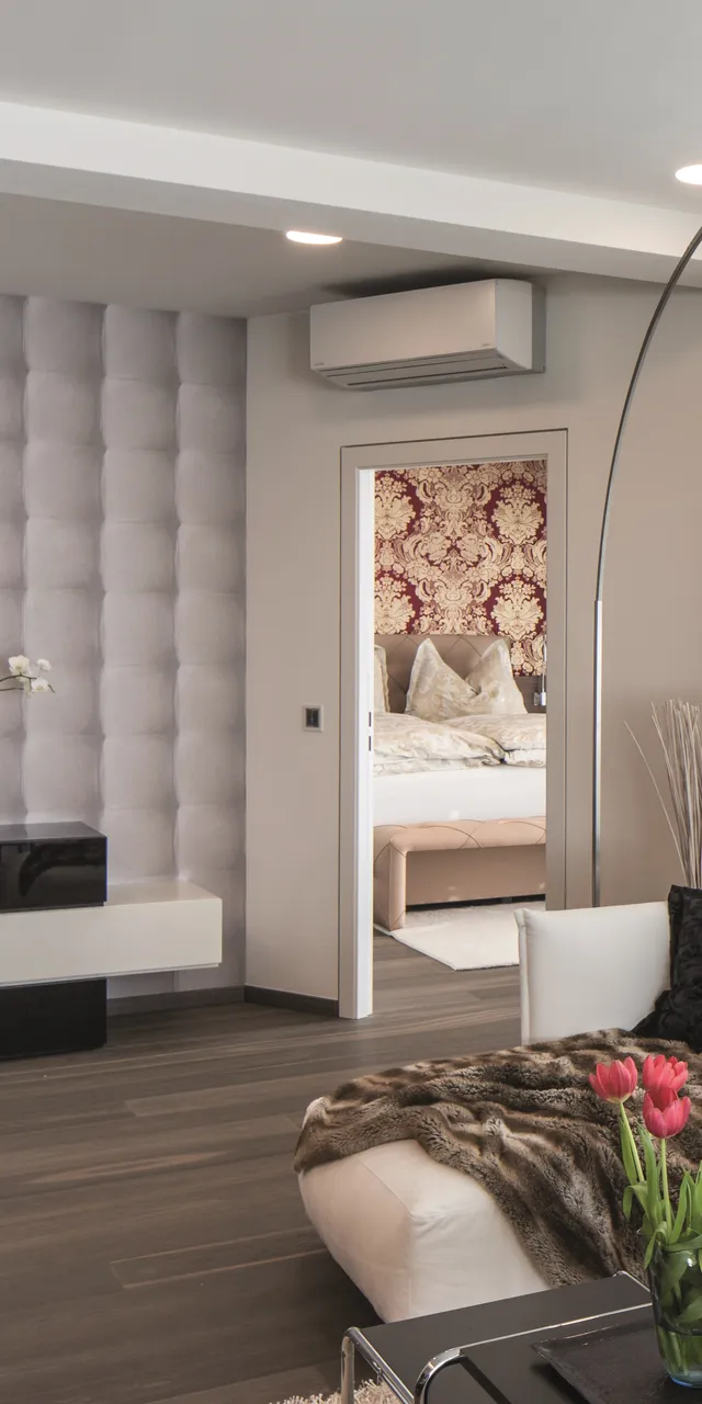 Modernes Wohnzimmer mit Klimaanlage