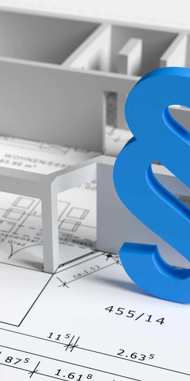 3D-Gebäudemodell auf Architekturplänen mit blauem Paragraphenzeichen