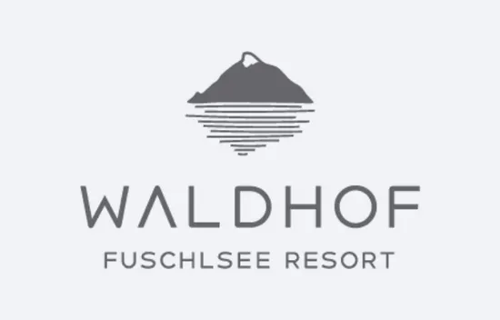 Waldhof Fuschlsee Resort Logo mit Bergsilhouette